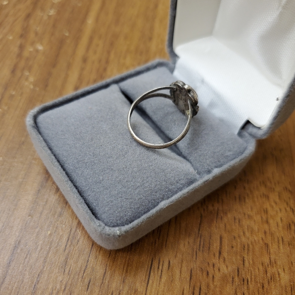 Estate Ring - Picture 5 of 9